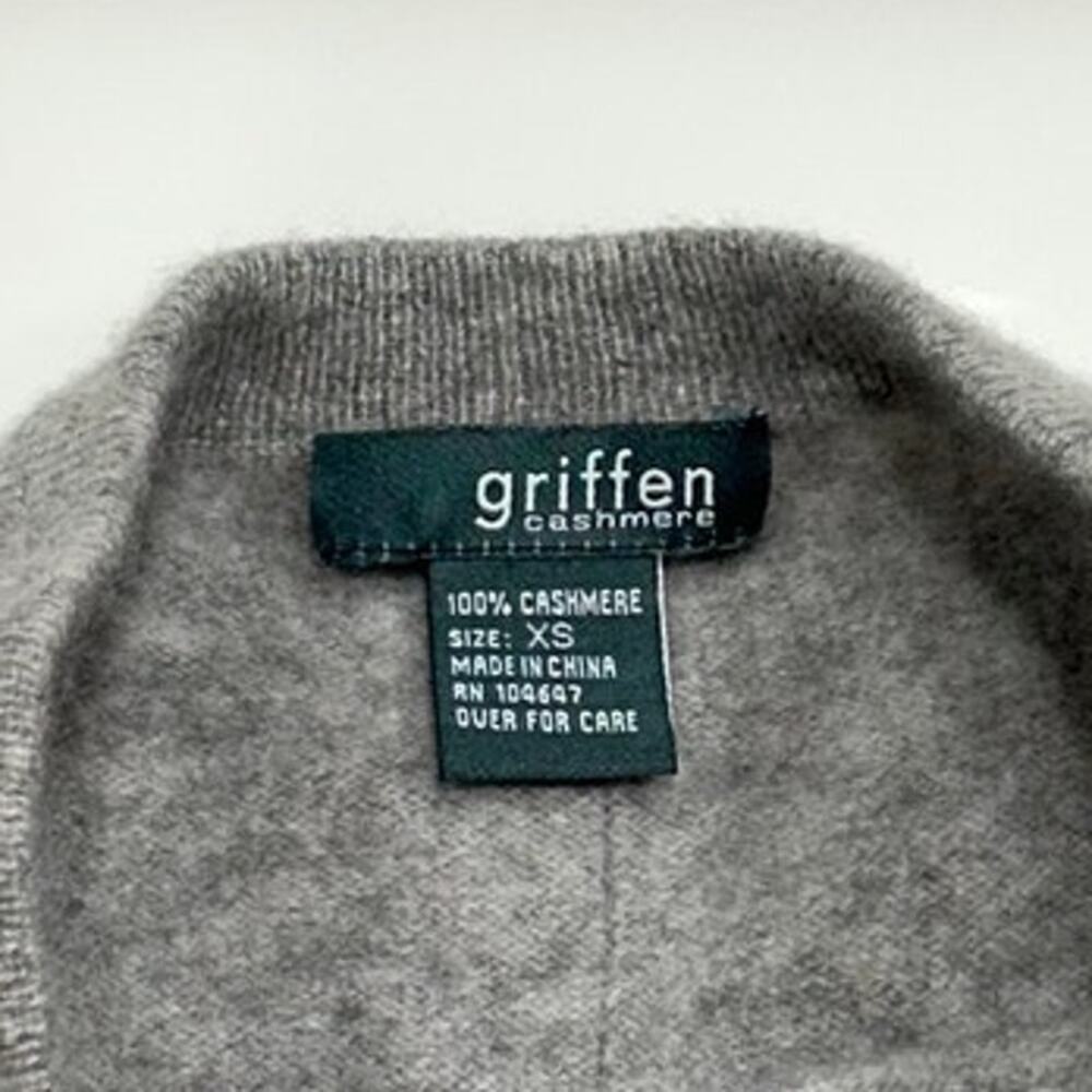 Griffen 100% Cashmere Crewneck Sweater Gray XS Textured Shoulder Detail - Picture 8 of 12